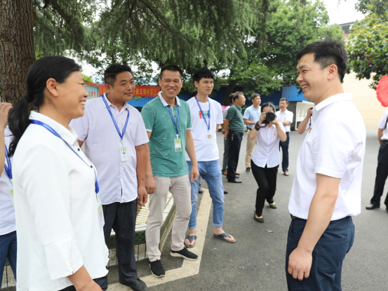 零陵区委组织部唐清林一行来永州工贸学校考察