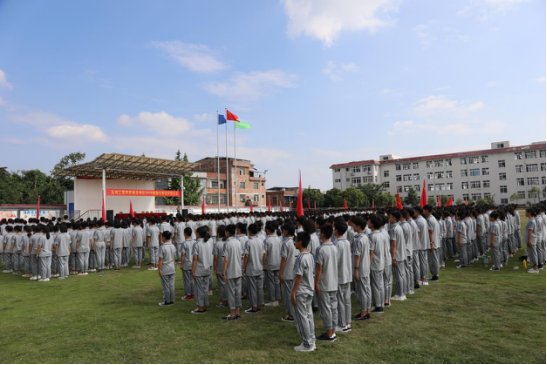  淬炼成才：2019级新生军训今日开营！
