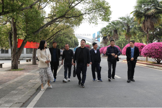 蓝山职业中专来永州工贸学校参观交流