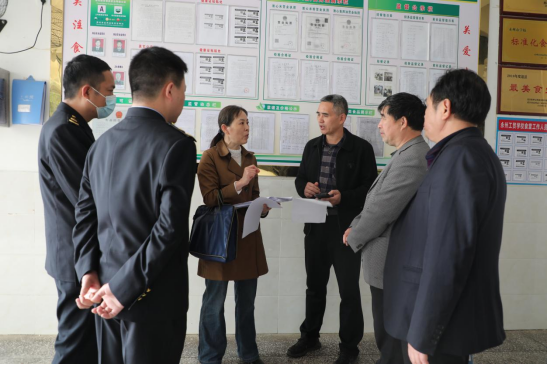 省市场监督管理局联合多部门深入永州工贸学校开展春季学校食品安全和疫情防控工作专项检查
